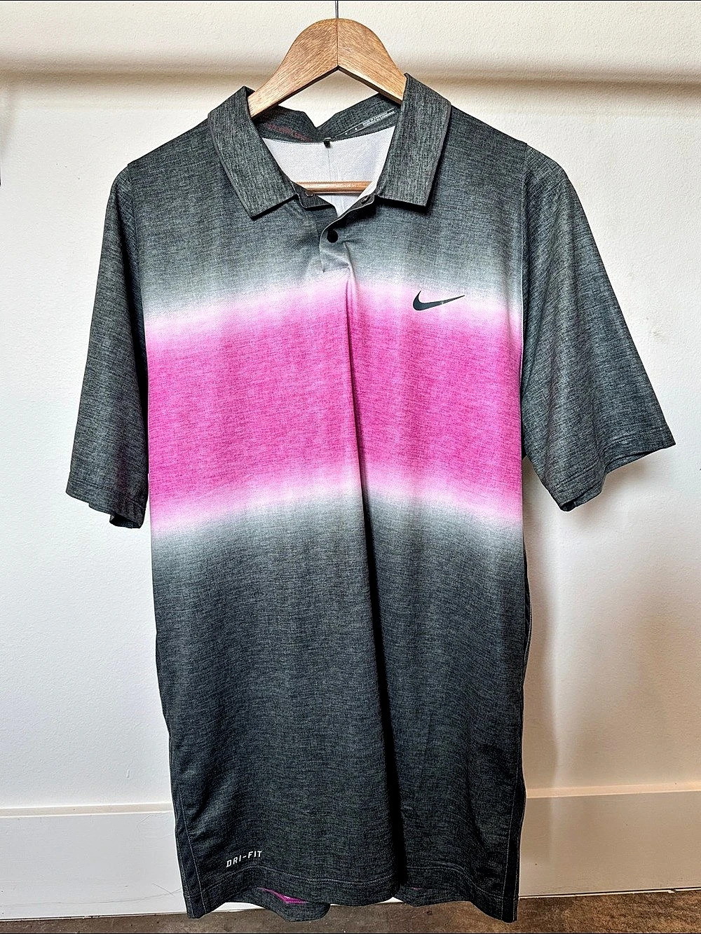 Nike Tiger Woods Dri-FIT Ombre Golf Polo Gray & Pink Large